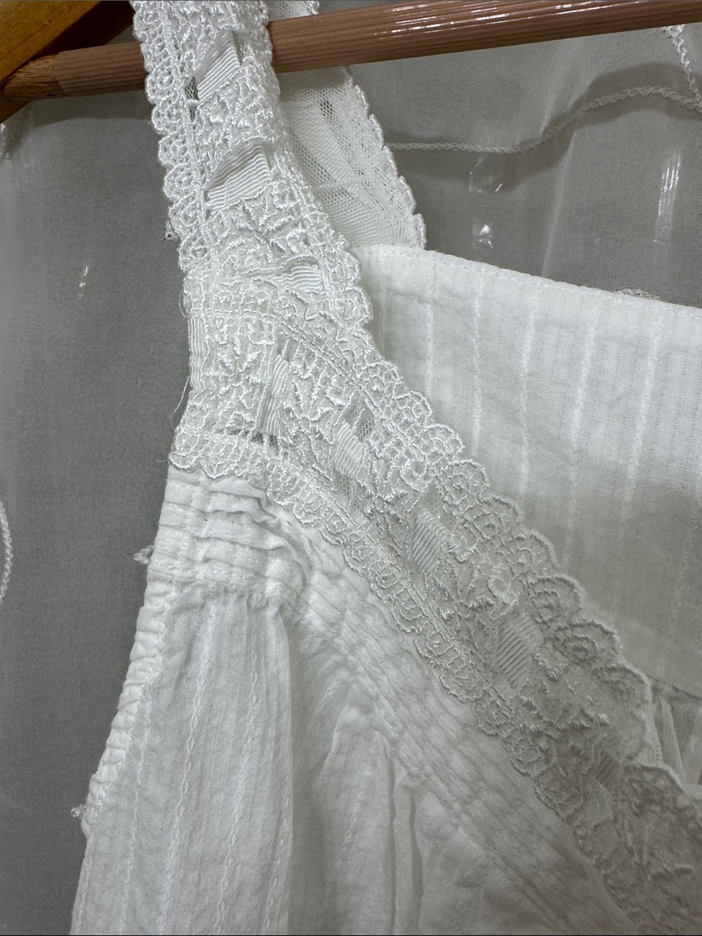 Eileen West White Cotton Lace-Trim Sleeveless Nightgown large - Picture 6 of 8